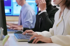 Customer-service-officer